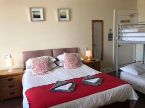  Crystal House Bed & Breakfast  Бармут
